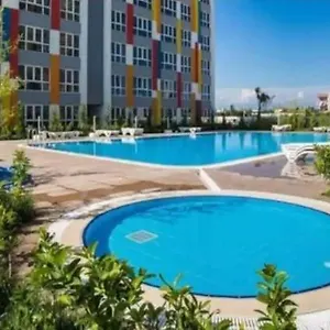  Апартаменты Close Airport,mall Of Shopping Center,tram Station